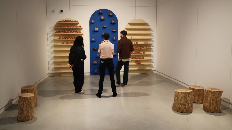 Musée des Beaux-Arts de Maurepas : les élèves du collège Clotilde-Vautier inaugurent l&rsquo;expo en&nbsp;avant-première